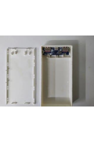 Altılı 18650 Pil Uyumlu Boş Power Bank Kutusu 5v/2.1a Pilsiz Beyaz