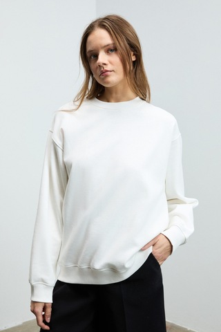 Grımelange KARIUS Kadın Organik Pamuklu İçi Polarlı Oversize Yuvarlak Yakalı Beyaz Sweatshirt