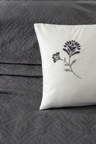 Çift Kişilik Nakışlı Jakarlı Pike-yatak Örtüsü Takımı-daniela-antrasit Antrasıt Antrasit