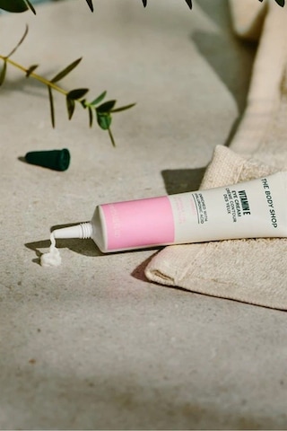 The Body Shop Vitamin E Göz Çevresi Bakım Kremi 15 Ml