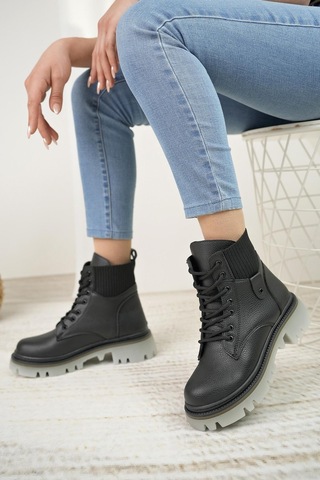 Nesil Shoes Dvm 5003 Siyah Bağcıklı Kadın Bot-siyah Siyah