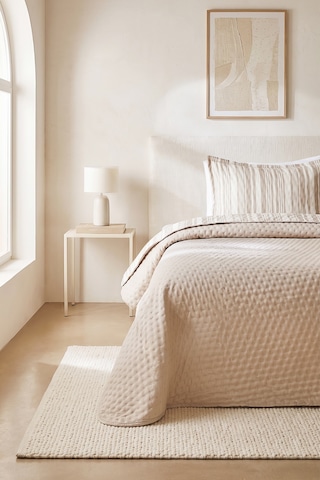 Ocean Home Textile Pamuklu Kapitoneli Bej Renk Çizgi Desen Tek Kişilik Yatak Örtüsü Seti 1 Adet 180 X 230 / 1 Adet 50 X 70 Cm