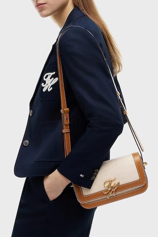 Tommy Hilfiger Logolu Çıkarılabilir Askılı Çanta Kadın Çanta Aw0aw18737 Gb8 Bej