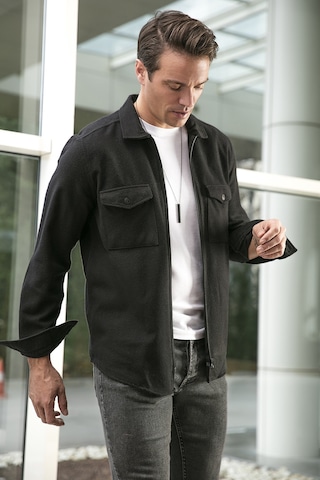 Buratti Çift Cepli Fermuarlı Slim Fit Kışlık Erkek Gömlek Cf21W112925 Siyah