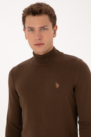 U.S. Polo Assn. Erkek Slim Fit Boğazlı Kahverengi Basic Kazak 50313712-VR029