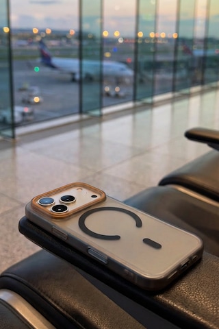 Apple Uyumlu iPhone 17 Pro Max Magsafe Wireless Şarj Özellikli Mat Sert Arka Kapak Kılıf