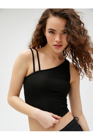 Koton Crop Fitilli Atlet Asimetrik Yaka Siyah 3sal30065ık 3SAL30065IK999 Siyah