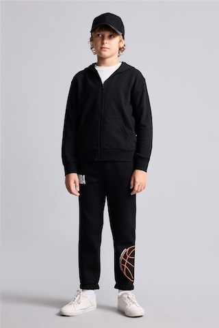 Defacto Nba Baskılı Lastikli Paça Regular Fit Kalın Kumaş Eşofman Altı Erkek Çocuk I2235a826wnbk81 Siyah-bk81
