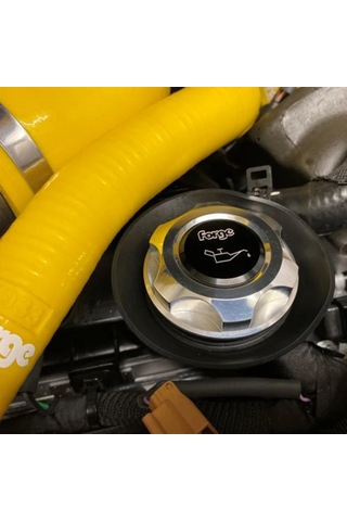 Forge Motorsport Motor Yağ Kapağı Gümüş-siyah