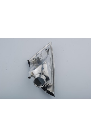 Depo Sol Sinyal Mitsubishi Carisma 1996-1999 Uyumlu Mb952157