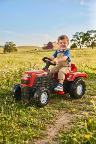 Minik Çiftçiler İçin Eğlence: Ranchero Pedallı Kırmızı Traktör İle Eğlence Zamanı 81 Cm