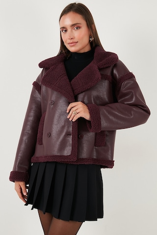 Lela Oversize Kruvaze Yaka Peluş Detaylı Suni Deri Biker Ceket Bayan Mont 6810247 Bordo