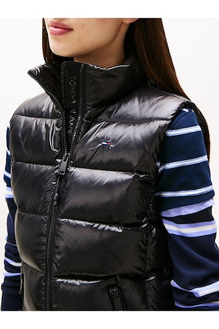 Tommy Hilfiger Kadın Marka Logolu Full Fermuarlı Şık Görünüşlü Günlük Kullanıma Uygun Siyah Yelek Dw-10177 Siyah
