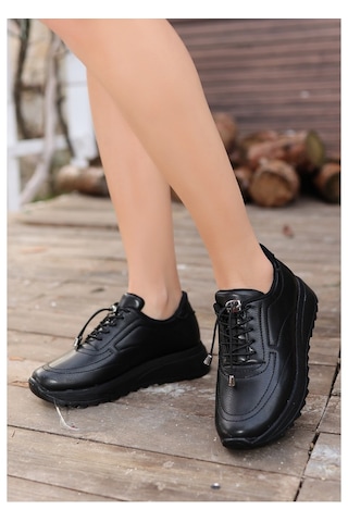 Siyah Cilt Deri Kolay Bağcık Anahtarlı Kadın Spor Ayakkabı Rmy Siyah