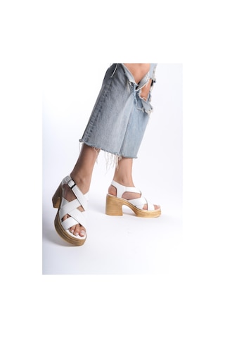 Preshley Kadın Diego Beyaz Ortopedik İç Taban 8 Cm Platform Topuk Sandalet-beyaz Beyaz