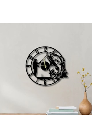 Metal Duvar Saati Gone Fishing Vinil Balıkçı Detaylı Dekoratif Saat Siyah-58 X 58