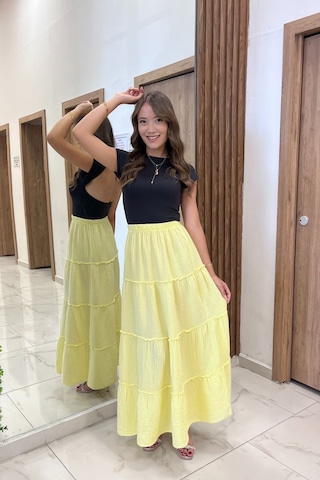 By Saygı Kadın Beli Lastikli Katlı Müslin Uzun Etek Sarı