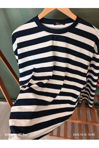 Trendall Lacivert Çizgili Beyaz Renk Basic Uzun Kollu Tshirt