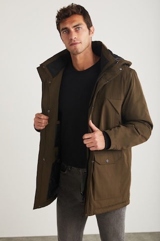 Gerardo Erkek Çok Kalın Su Ve Rüzgar Geçirmez Içi Astarlı Kapşonlu Outdoor Dış Giyim Haki Mont