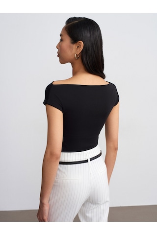 Dilvin 32839 Geniş Yaka Basic T-shirt-siyah