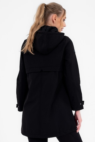 Escetic Siyah Çıkarılabilir Kapüşonlu 2 Cepli Su Ve Rüzgar Geçirmez Kadın Softshell Mont 6331-3512-siyah Siyah