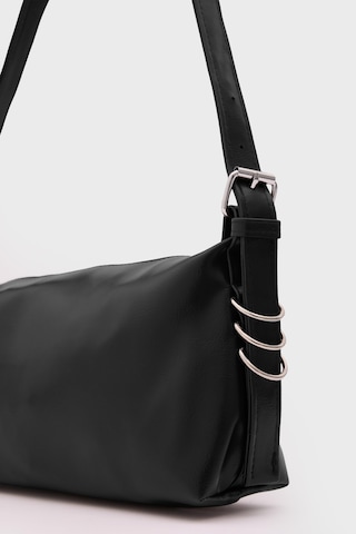 Shule Bags Loop Halka Detaylı Baget Çanta Siyah Siyah