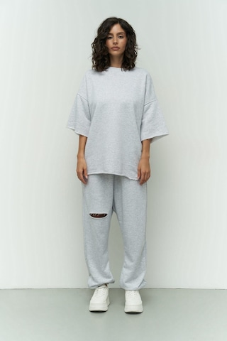 Mai Collection Mai Studios Co. Lion Karmelanj Oversize T-shirt Yırtıklı Eşofman Takım Gri