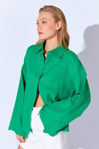 Manche Benetton Kolları Salaş Yıkamalı Müslin Oversize Rahat Kalıp Kadın Basic Gömlek Mks166881-01