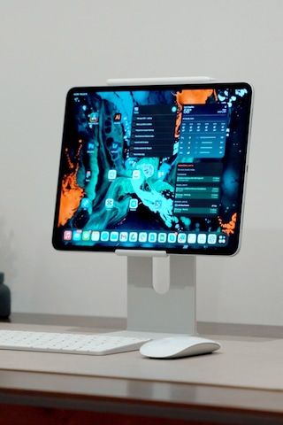 Tablet Standı Masaüstü Telefon Ve Tablet Tutucu, Kaymaz Tabanlı, Sağlam Ve Şık Tasarım