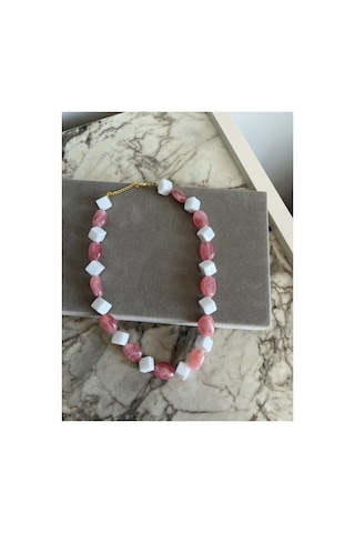 Kadın Pembe Beyaz Boncuklu Kolye Doğal Taş Görünümlü Modern Tasarım Kolye Pembe