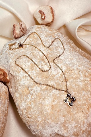 Siyah Yonca Tasarım Altın Gold Renk Kadın 316l Paslanmaz Çelik Zincir Kolye Altın