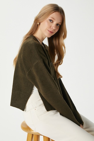 Kadın Keep Yan Yırtmaçlı Yumuşak Dokulu Haki Basic Triko Hırka 70145 Haki