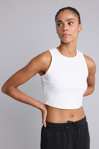 Defacto Crop Top Bisiklet Yaka Sporcu Atlet E7723ax26auer105 Ekru-er105