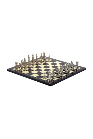 4116 Metal İngiliz Satranç Takımı Orta Boy Parlak Ve Ceviz Tahtası, 37x37x1.2 Cm
