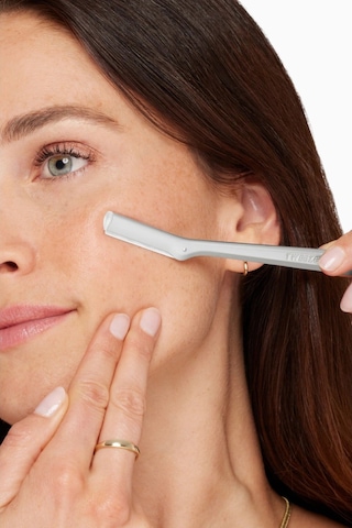 Tweezerman Facial Razor Yüz Tüyü Temizleme Aleti Yüz Temizleme Cihazları Silver