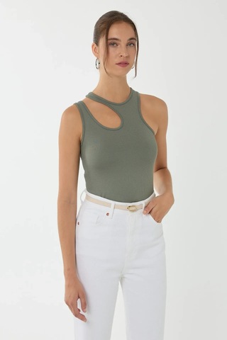 Hiccup Asimetrik Yaka Crop Top Yeşil