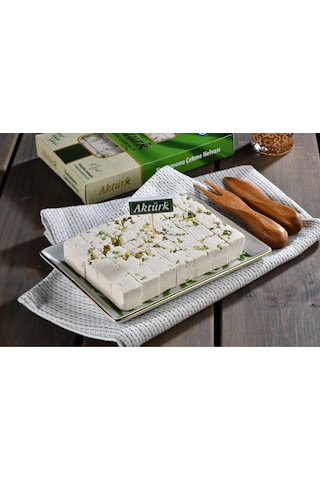 Aktürk Kastamonu Çekme Helva Antep Fıstıklı 250 Gr X 2 Adet