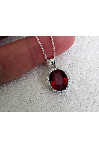 Gümüş Oval Taşlı Kadın Kolye