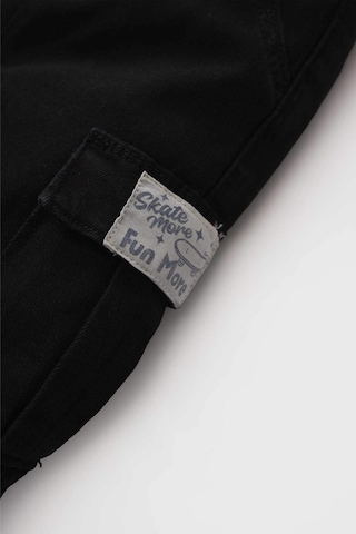 DeFacto Erkek Bebek Cepli Pantolon E0830A525SPNM36 Çok Renkli