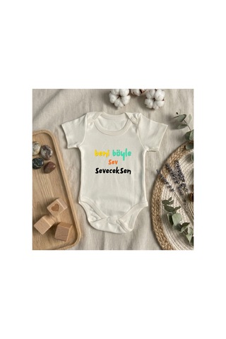 Babysena Beni Böyle Sev Seveceksen Baskılı Kısa Kollu Kız/erkek Bebek Body 0-3 Yaş Beyaz Babysena Beni Böyle Sev Seveceksen Baskılı Kısa Kollu Kız/erkek Bebek Body 0-3 Yaş Beyaz