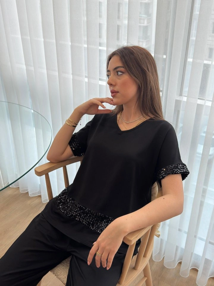 Kadın Kısa Kollu V Yakalı Pul Payetli Viskon Iki Iplik Bluz Ve Pantolon Ikili Takım Siyah