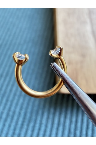 %100 316 L Cerrahi Çelik Çift Taşı Tasarım Helix Tragus Kıkırdak Piercing 6 Mm Altın
