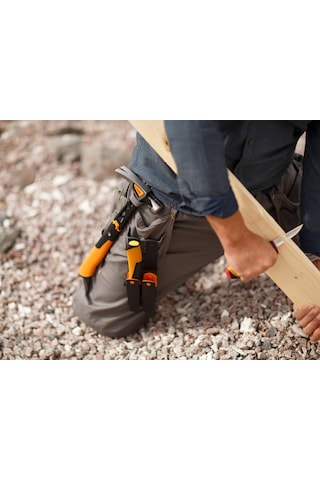 Fiskars Marangoz Bıçağı, Kılıf Dahil, Entegre Bıçak Bileyicili, T