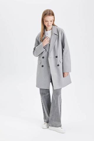 DeFacto Rüzgar Geçirmez Uzun Kaşe Kaban Oversize Geniş Kalıp Kruvaze Yaka Düğmeli A0922AX24WNGR2 Gri