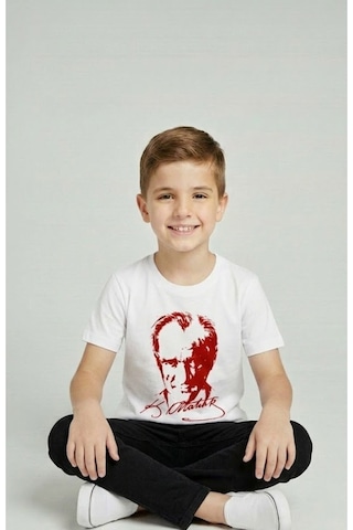 Nacar Store Erkek Çocuk Atatürk Baskılı T-shirt Ve Siyah Keten Pantolon Takım 23nisan 29ekim Özel Günler Siyah-beyaz