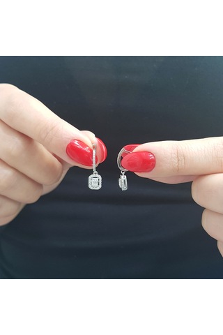 Lova 0,37 Karat Baget Pırlanta Küpe - 3030045