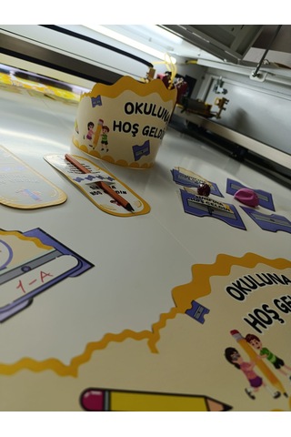Okuluna / Sınıfına Hoş Geldin Öğrenci Tacı Ve Hediye Kartı Seti 5 Parça 8'li 04 7