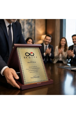 Logonuza Özel Mesajlı 20 X 26 Cm Dikey Ahşap Kutulu Kurumsal Teşekkür Ve Başarı Plaketi
