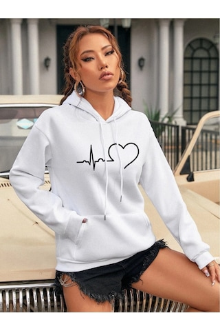 Kadın Kalp Çizgi Baskılı Oversize Beyaz Kapşonlu Sweatshirt Beyaz