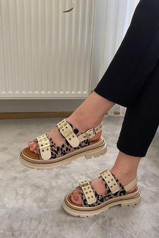 Asmi Shoes Kadın Simya Bej Leopar Çift Bantlı Kapsül Detaylı Kalın Taban Ortopedik Sandalet Bej Leopar Bej